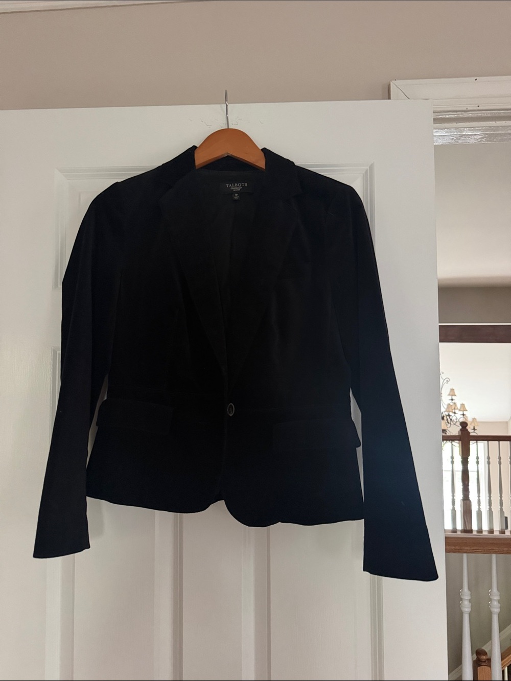 Talbots Black Velvet Women's Single-Button Tailored Blazer - like new, worn once